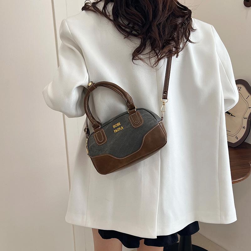 Retro casual shell bag women's 2025 autumn and winter new fashion trendy shoulder oblique span bag to work commuter armpit bag