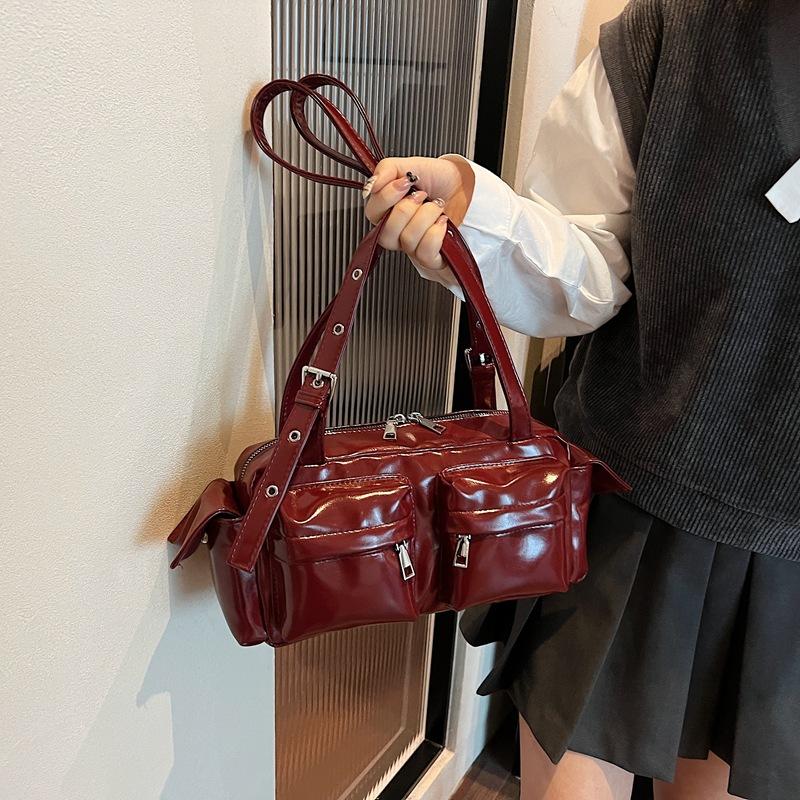 Bag women's large capacity 2025 new winter fashion high-end single shoulder underarm bag foreign style women's hand-held large bag