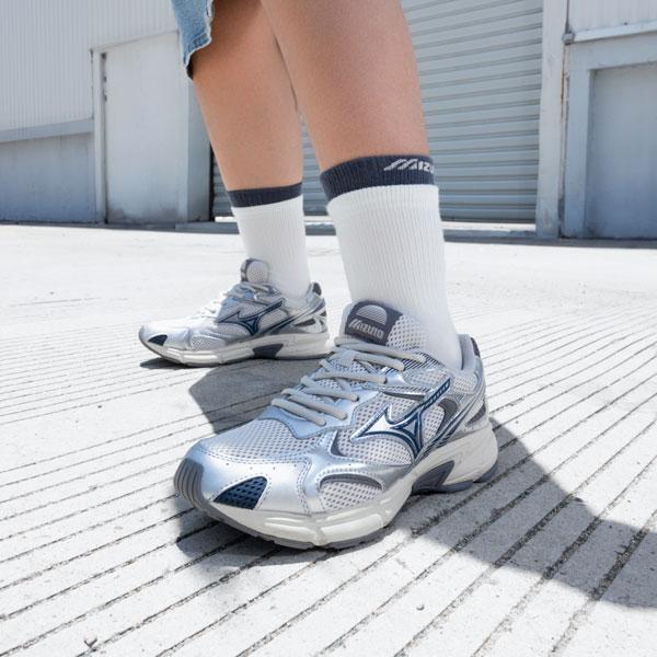 Mizuno Cyclone Speed 2K Pohodlné Odpružené Odolné Prodyšné Neformální Běžecké Boty Unisex Tenisky Fantasy-Silver D1GH222913