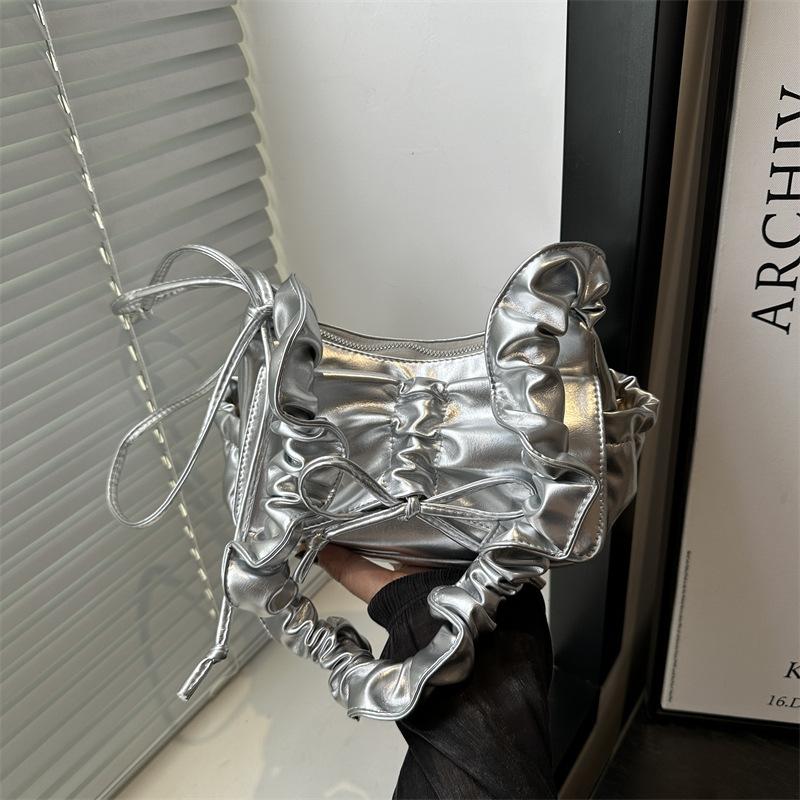 New simple pleated single shoulder underarm messenger bag, fashionable and elegant in texture, summer bow commuter women's bag