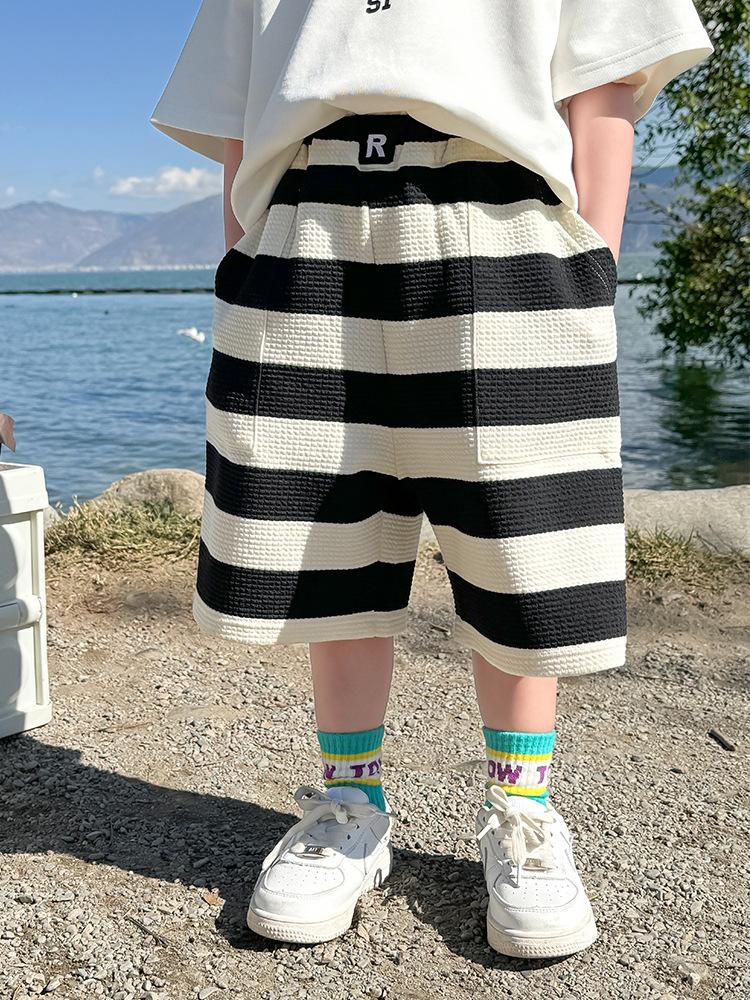 Boys Summer Striped Capri Shorts Loose Fit Breathable for Spring and Summer