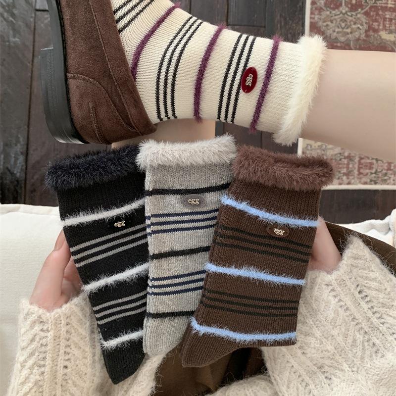 Striped Socks That Don'T Get Tired Of Wearing~ European Retro Mink Fleece Spliced Wool Socks, Foreign Style Versatile Mid-Leg Socks