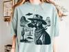 Vintage Rhodesian Ridgeback UFO Shirt – Western Cowboy Ridgeback Tee, Retro Alien Dog T-Shirt, Gift for Ridgeback Mom, Dad & Dog Lovers