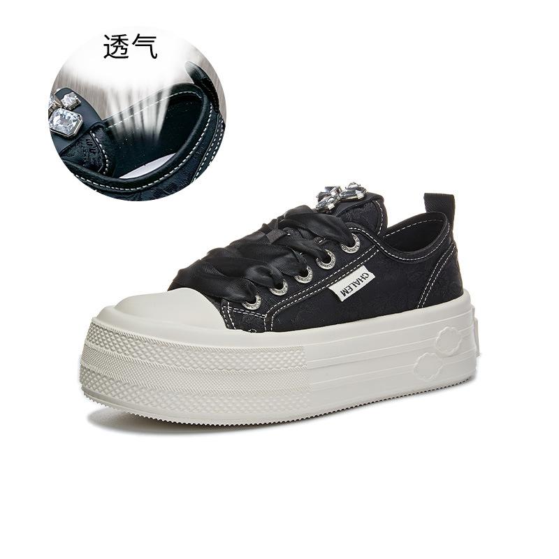 

Foam bottom country trendy little white shoes 2025 spring new casual thick baseplate shoes women s fashion versatile breathable women s shoes 35 чёрный