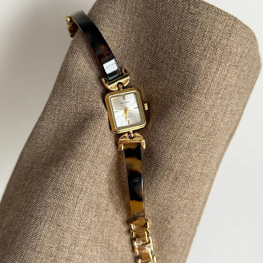 Tiger eye Stone Amber Small Gold Watch Bracelet for Women, Light Luxury, Retro Fashion, Quartz Watches for Women Gift Collection