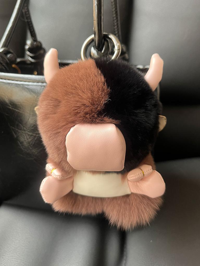 Cute Real Rex Rabbit Fur Cow Keychain Korean Ins Style Fluffy Fur Pendant Plush Doll Bag Charm Accessory for Women Girls Gift