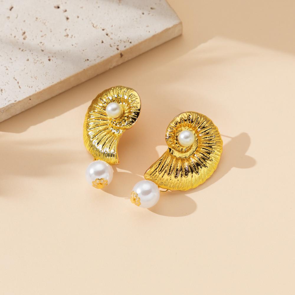 Alloy Beautiful Earrings With Geometric And Animal Designs Featuring Pearls Shells And
