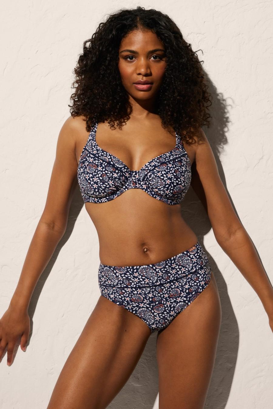 

Купальник з м якою чашкою, плавки-шортики Ysabel Mora (84853) 48E/XL різнокольорові кольору