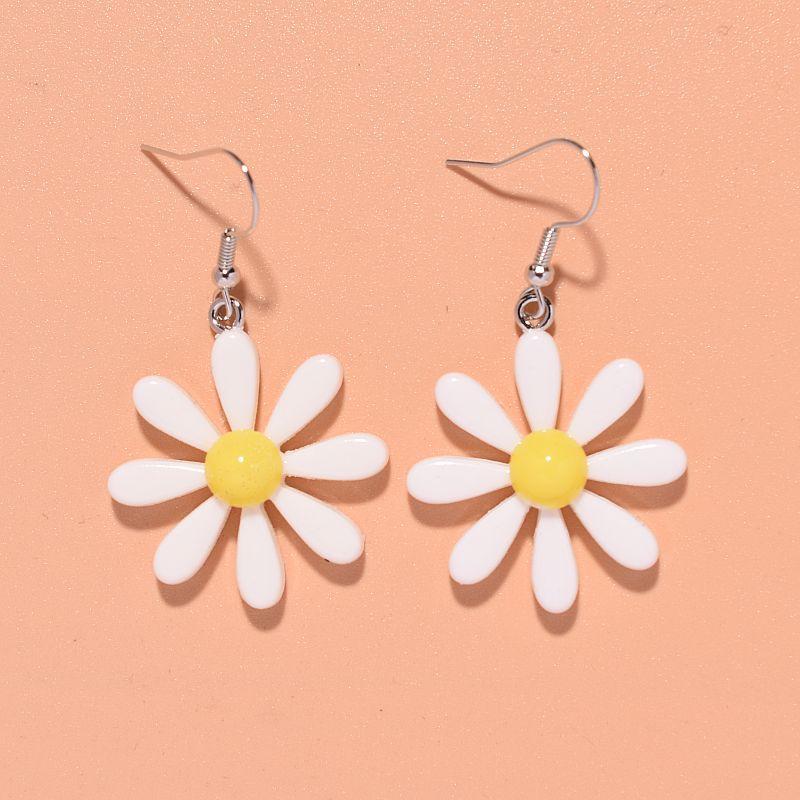 Big Resin White Daisy Dangle Earring for Women New Simple Bellis Perennis Sunflower Daily Ear Zircon Wholesale Christmas Gift