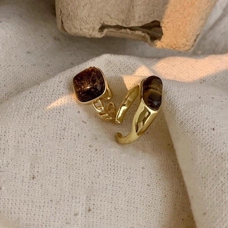 Elegant Geometric Square Brown Stone Rings for Women Men Vintage Fashion Metal Opening Rings Birthday Gifts Jewelry Accessories