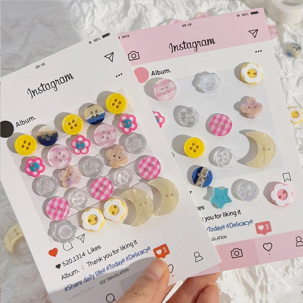 10pcs Spring Series Buttons Crafts Buttons Doll Scrapbooking Mixed Color 2/4-hole DIY Decorative Materials Sewing Accessories