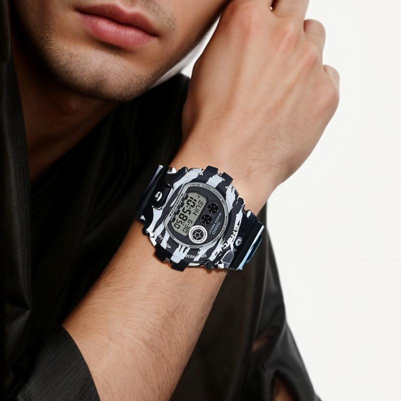 Casio G-SHOCK Series 2015 TWO TONE Series Fully Automatic Calendar Shockproof and Waterproof Movement Quartz Movement Resin Strap GD-X6900BW-1
