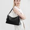 2025 Frühling Neue Einfache Mode Damen Schultertaschen High-End PU Leder Damen Achseltasche Klassisch Schwarz Einfarbig Tragetaschen für Freundin Geschenke