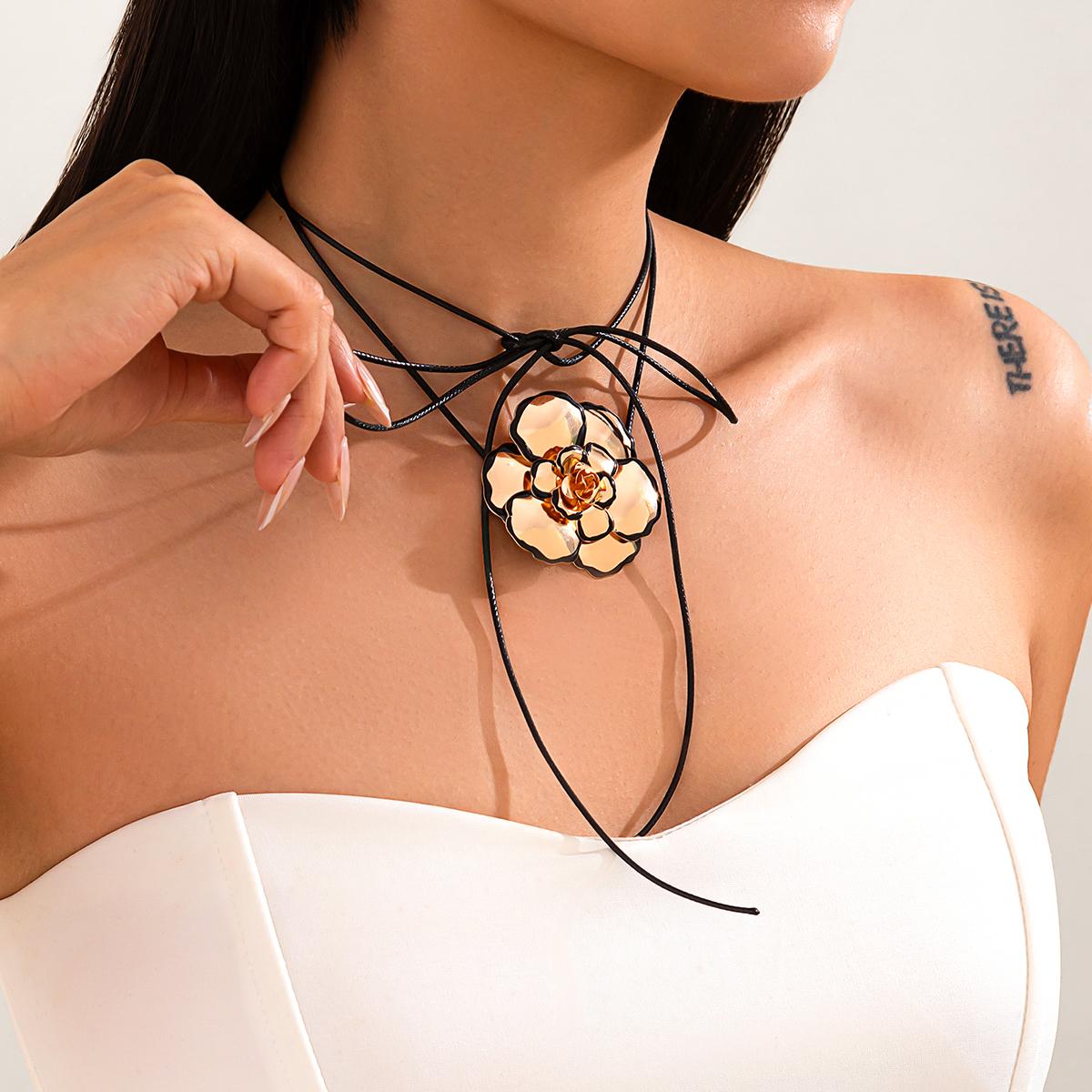 

PuRui Готический Уникальный Черный Кожаный Вощеный Шнур Регулируемое Ожерелье Женщины Черное Кружево Капающее Масло Подвеска Цветок Банкет Циркон