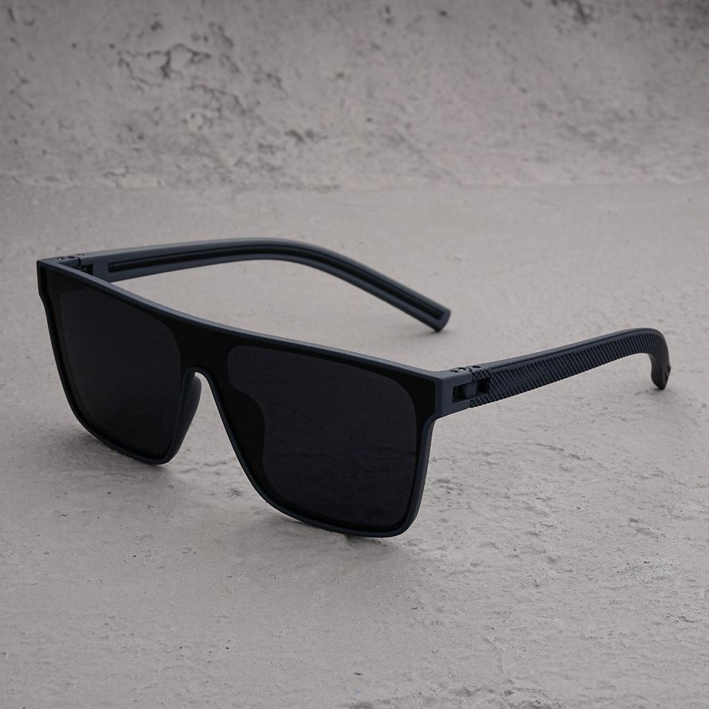 2025 Stylish Polarized Men's Sunglasses: Large Frame Iron Man Design
