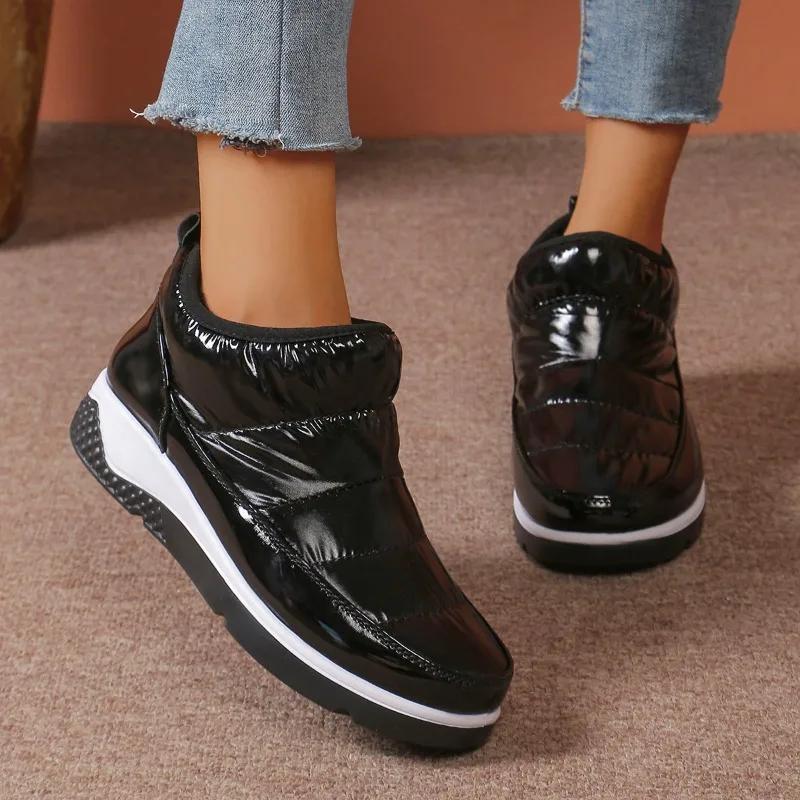 Dámské ploché kotníkové sněhule 2024 Nové trendy teplé zimní boty Ležérní Outdoor s kulatou špičkou Vysoké podpatky Neklouzavé a pohodlné