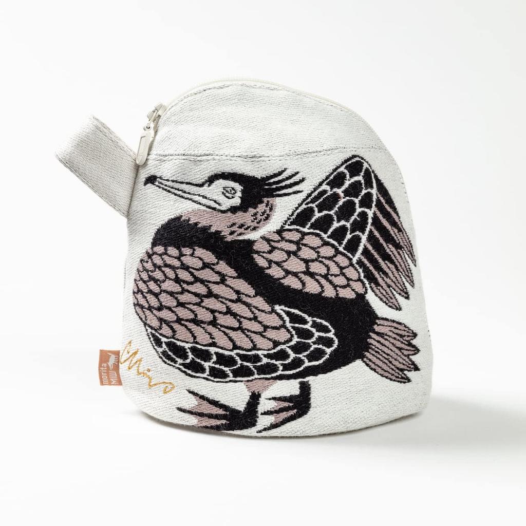 Morita MiW Gusseted Pouch, featuring a smiling riverside cormorant. Ivory. A charming, round shape. Made of thick, tightly woven fabric with a