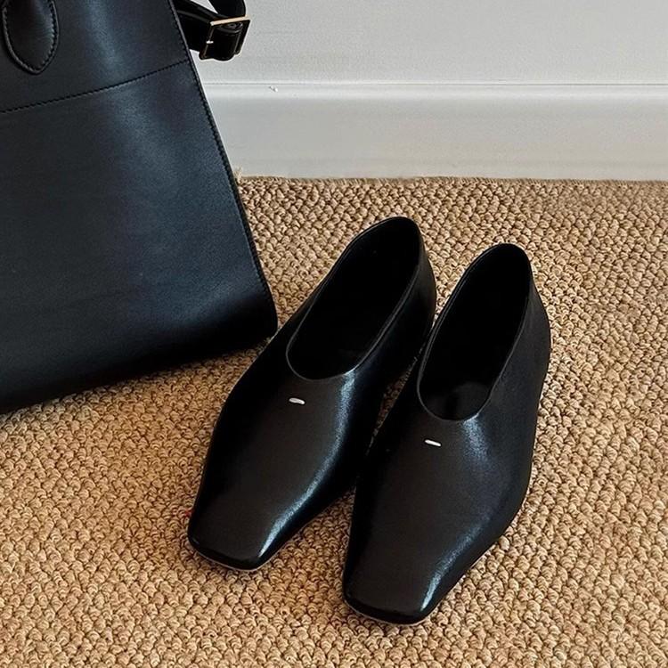 Retro Niche Square Head Simple Black Super Soft Single Shoes Women's New Versatile Casual Commuting Flat Mary Jane Women's Shoes