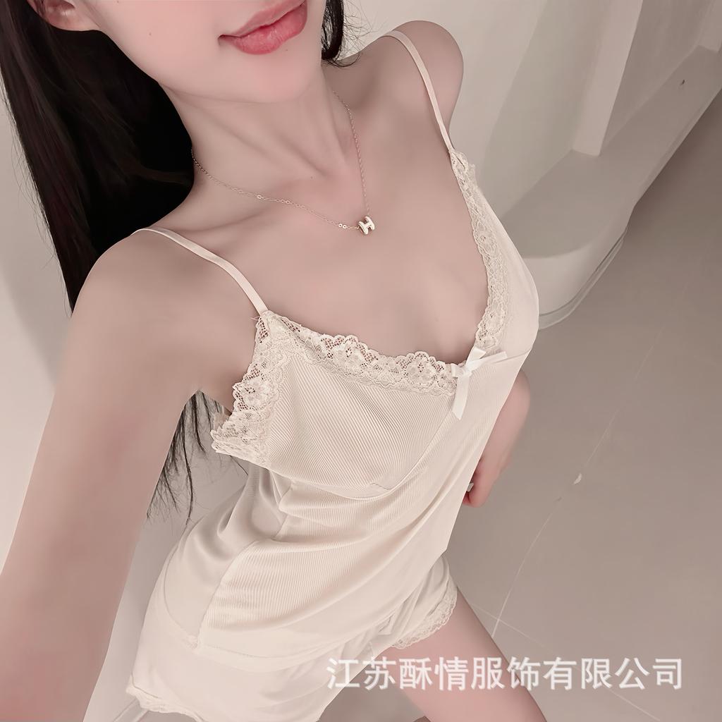 Crispy pajamas women's spring and summer girls' pure desire suspender shorts lace flower sexy pink loungewear set