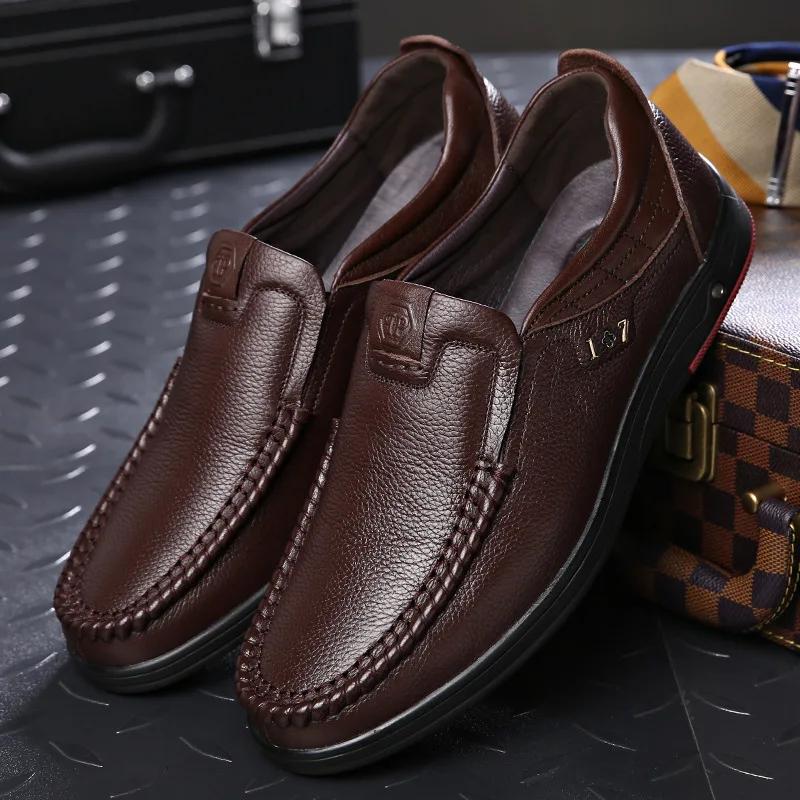 XIHAHA Mode Cuir Véritable Chaussures Décontractées Homme Marque de Luxe Mocassins Loafers Homme Respirant à Enfiler Chaussures de Conduite Baskets