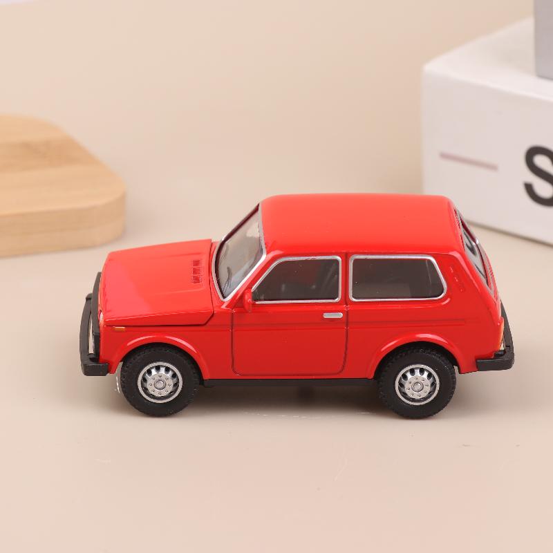1/43 Scale Simulation Alloy Car Model Retro Diecast Metal Toy Car Ornaments Desktop Decoration Collect Hobby Gifts