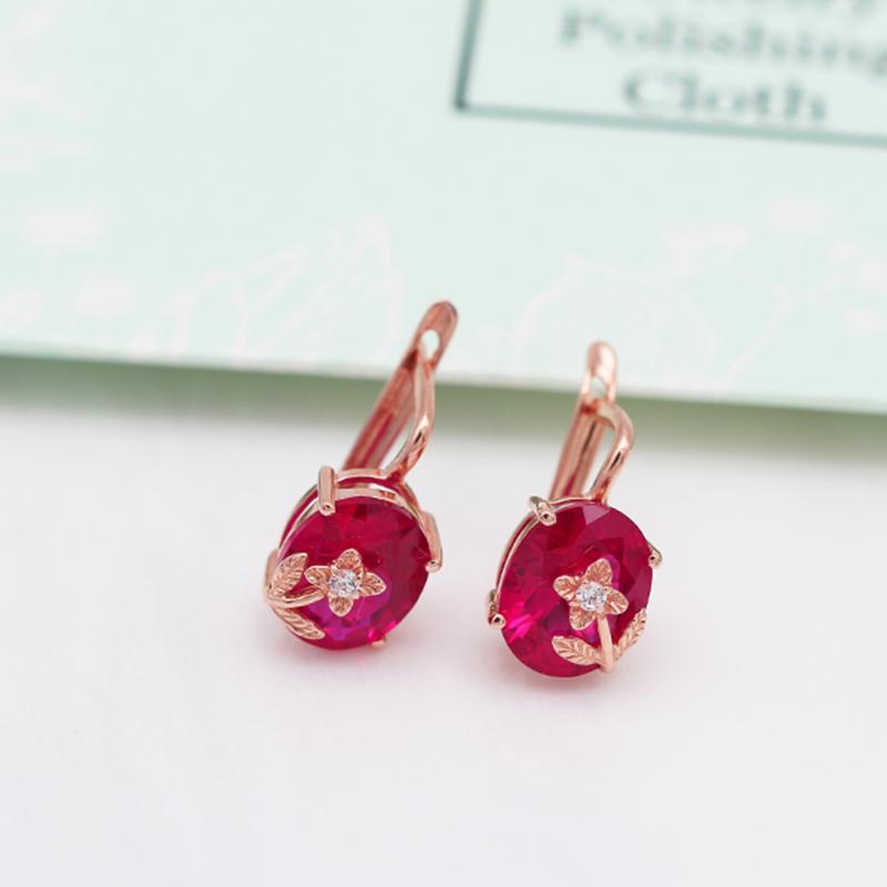 Violett Vergoldet 14K Roségold Eingelegter Rubin Blumenform Ohrringe Für Frauen Luxuriöser Süßer Stil Hochzeits-Party Schmuck