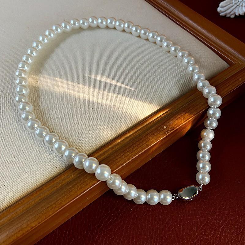 Love Pearl Necklace Temperament Simple Versatile Clavicle Chain French Retro Design Sense Necklace Women