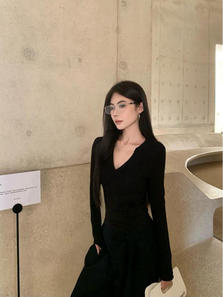 Women's Stylish Half-Open Collar Long-Sleeve Slim-Fit Base Layer T-Shirt - Short, Chic, and Perfect for Autumn/Winter