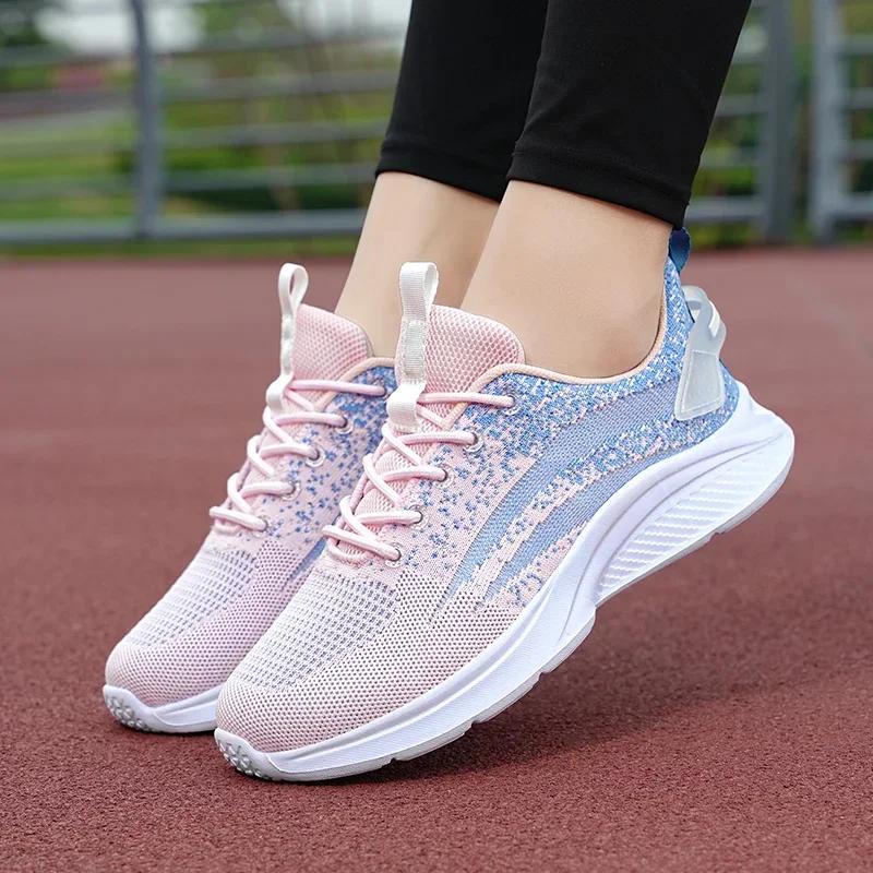 Ladies Soft Non-Slip Jogging Shoes Flying Weave Breathable Autumn Running Shoes Women Sports Fashion Comfortable Casual Sneakers