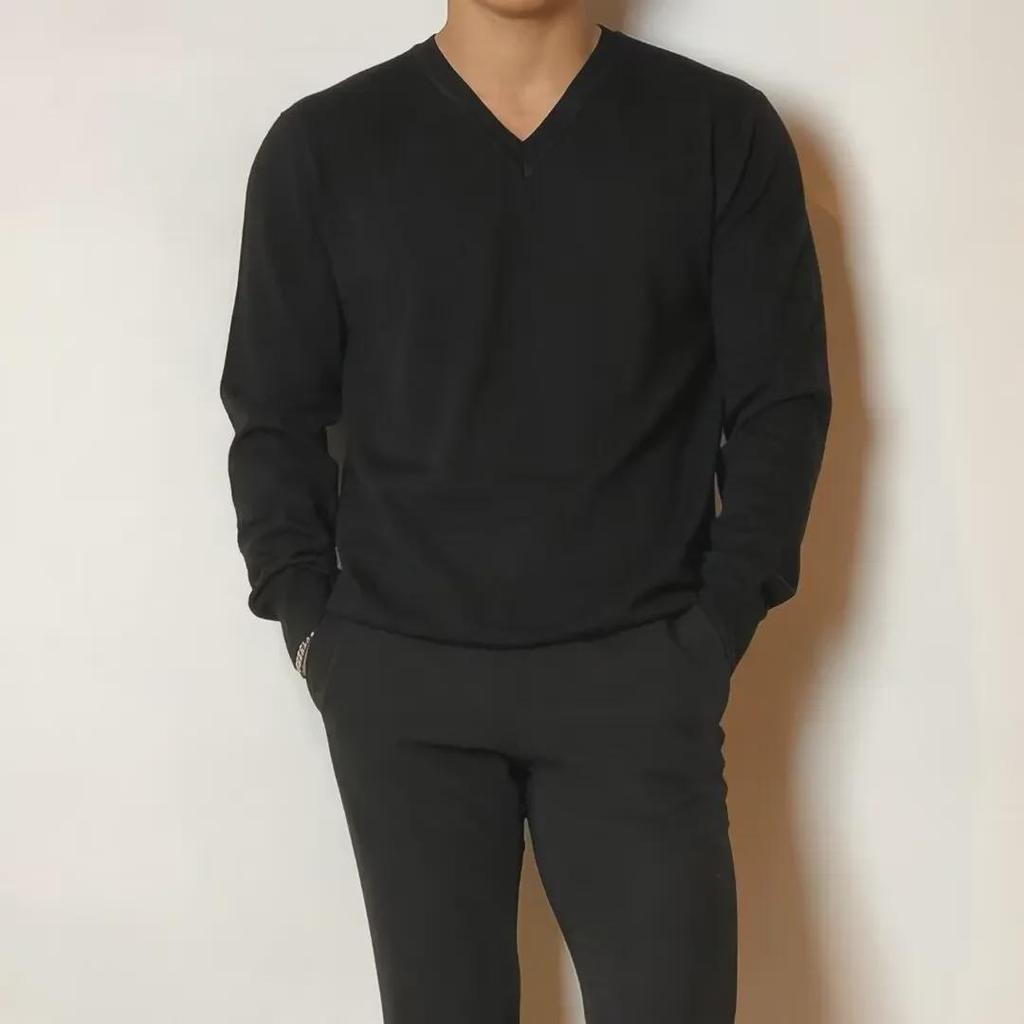 Herrtröja med V-hals i enfärgat: Trendig koreansk och Hongkong-stil, Vår/Höst Casual, Stilfull, Mångsidig, Lösstickad
