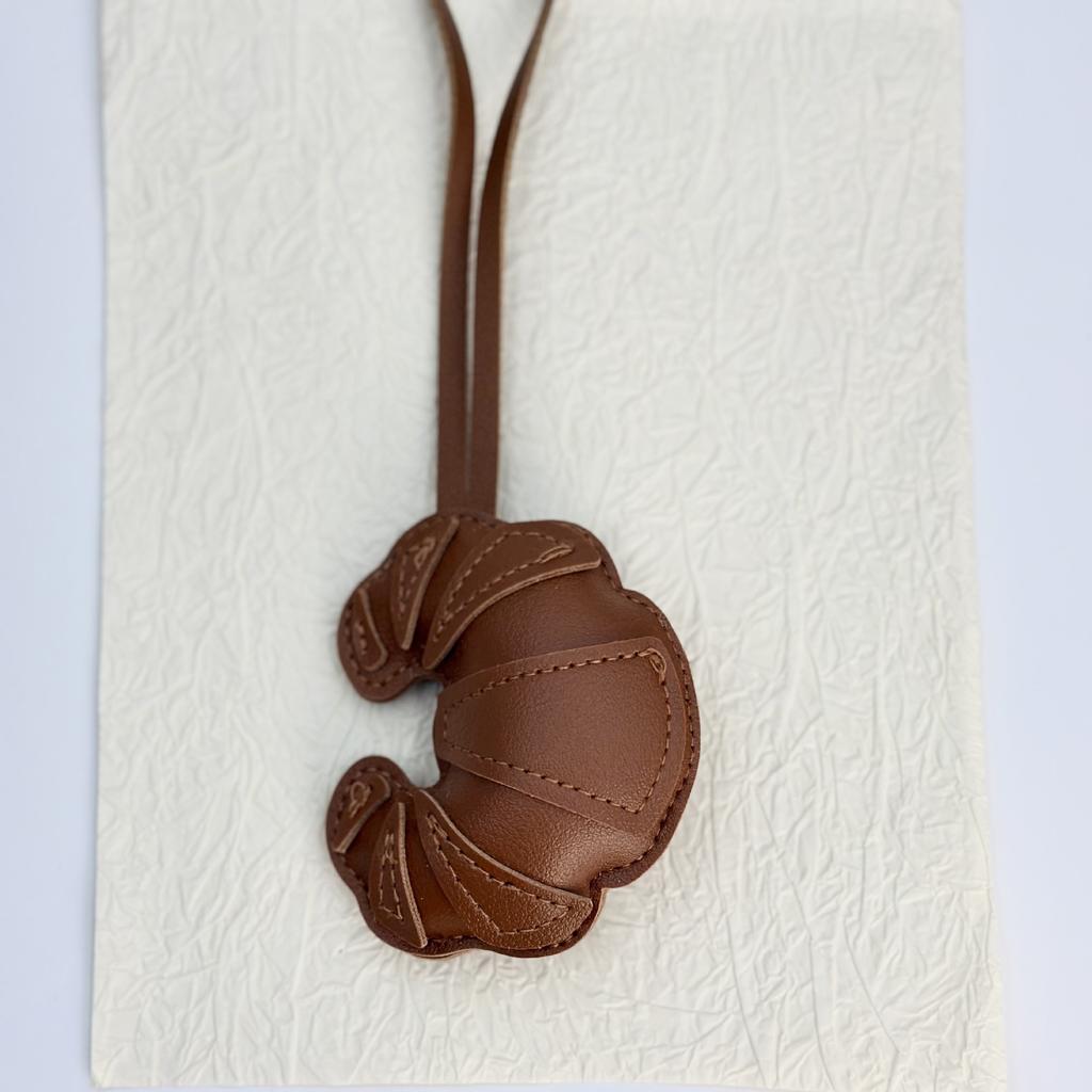 Cross-border Simulated Leather Leather Handmade Croissant Bag Buckle Pendant Pendant Handmade Bag Pendant Factory Wholesale