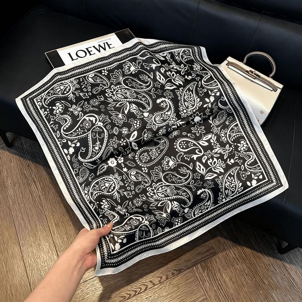 Lao Qian Feng Coffee Color Cashew Nut Silk Scarf Headscarf Versatile Neck Square Scarf Premium Sense Female Foreign Style Decorative Scarf Scarf
