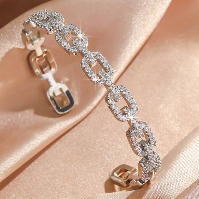 Exquisita Pulsera de Uñas con Circonita Europea y Americana: Diseño Abierto de Gama Alta