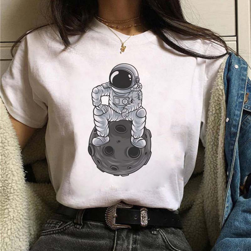 Harajuku Funny Aesthetic T-shirt Women New Summer Fashion Cartoon Astronaut Print Universe Space