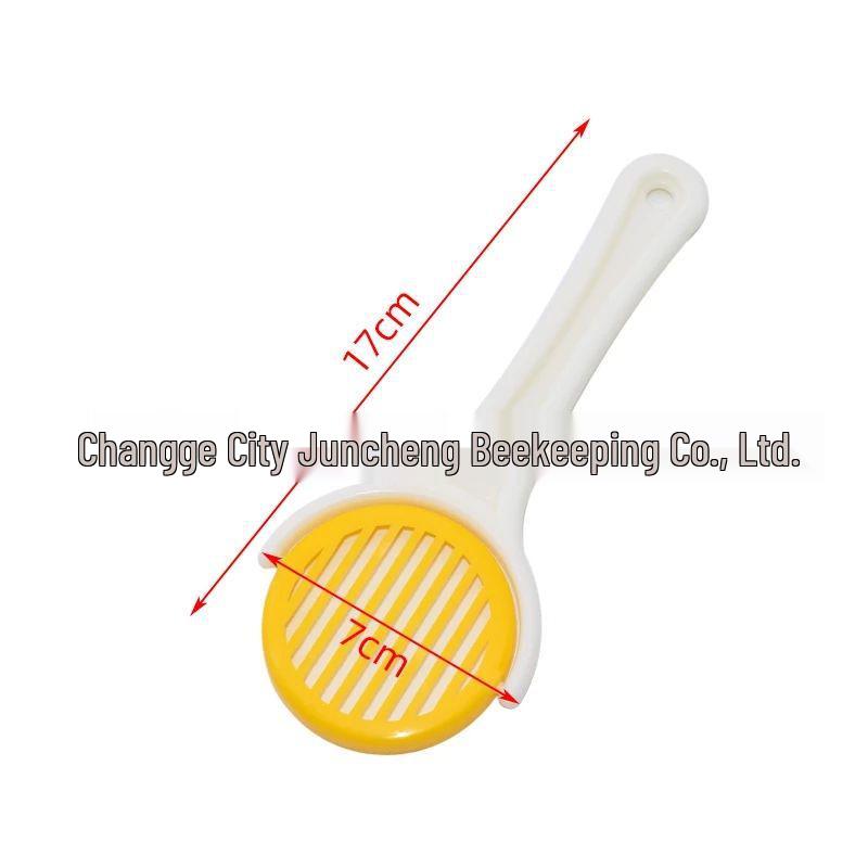 

Handheld Queen Catcher & Marking Bottle with Foldable Cover – Beekeeping Tools