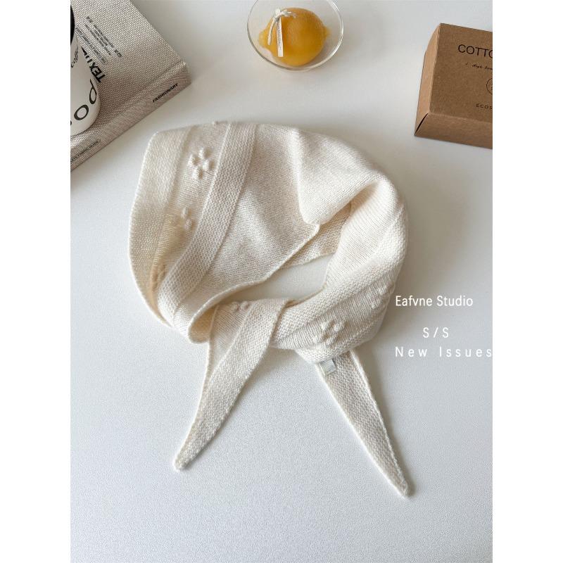 Exquisite Pure Wool Scarf Triangle Scarf Shawl Neck Scarf Knitted Scarf