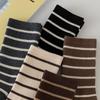 5 Paar Damen Gestreifte Baumwollsocken Y2K Harajuku Sportliche Streetwear Socken mit Hip-Hop-Ästhetik für Gym Mode Retro