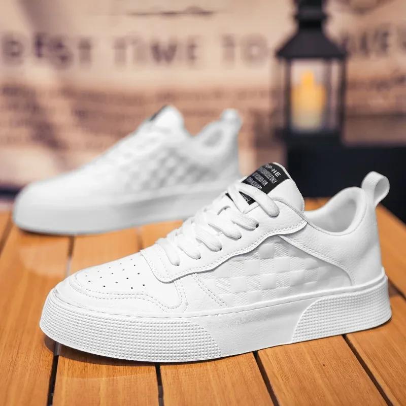 New Men Vulcanized Shoes Fashion British Style Flat Bottom Casual Shoes 2024 Luxury Comfortable Non Slip Men's Casual Sneakers