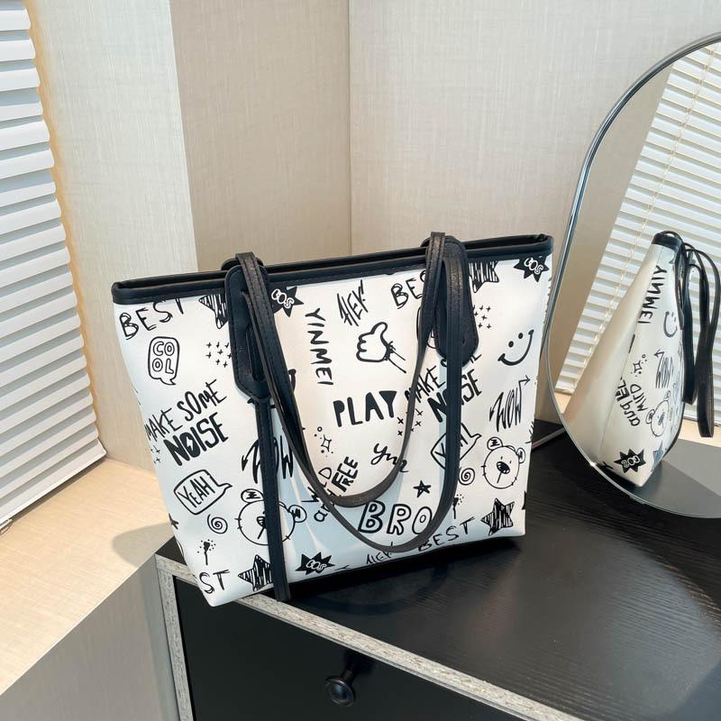 Large capacity armpit bag autumn and winter new cute cartoon printed shoulder bag sweet literary and artistic fan tote bag