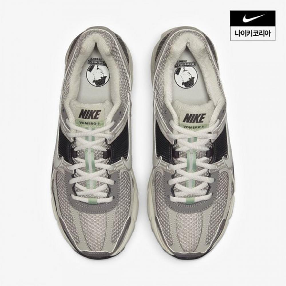 Women S Nike Zoom Vomero 5 Fb8825 001