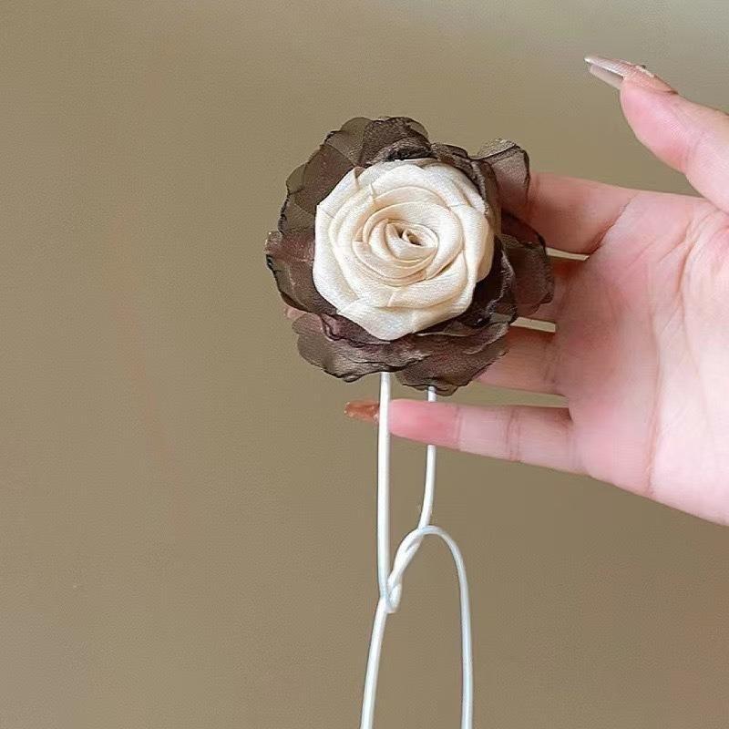 Black and White Flower Necklace Rose Choker Neck Flower Neckband Necklace Female Neck Collar Camellia Clavicle Chain