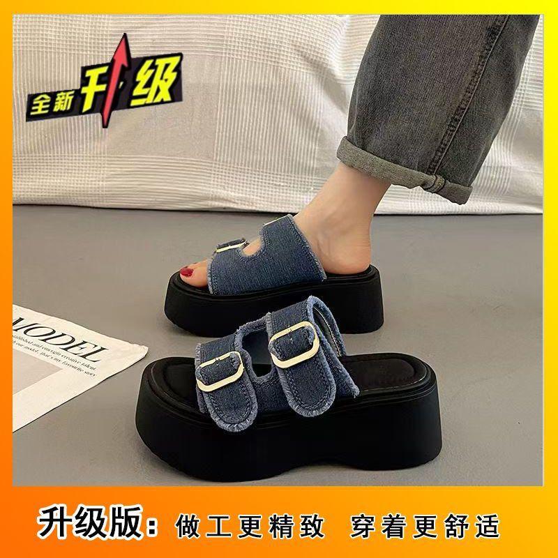 Muffin platform versatile sandals women 2025 new European trendy denim slippers sports Roman height-increasing sandals women