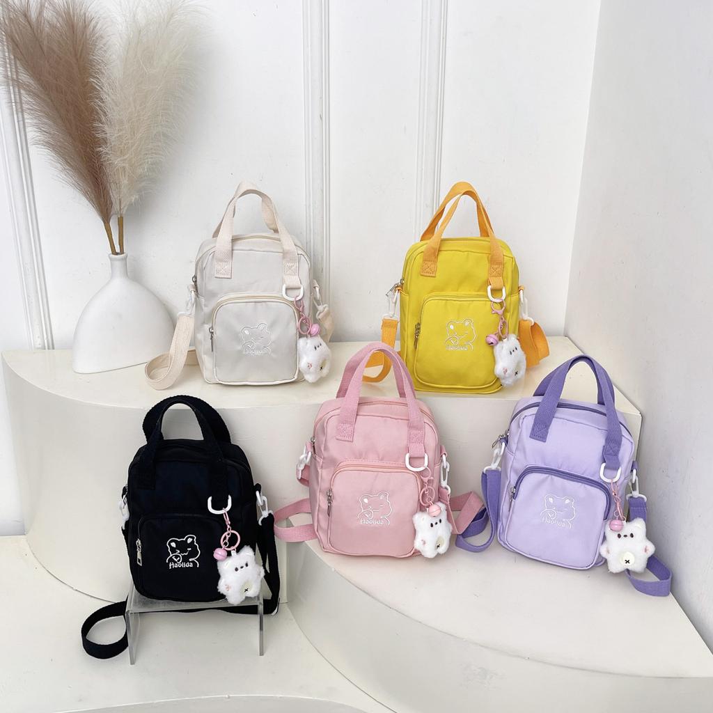 High-value cute cartoon bear messenger bag, versatile for teenagers and girls, small square bag for going out to work, commuting mobile phone bag