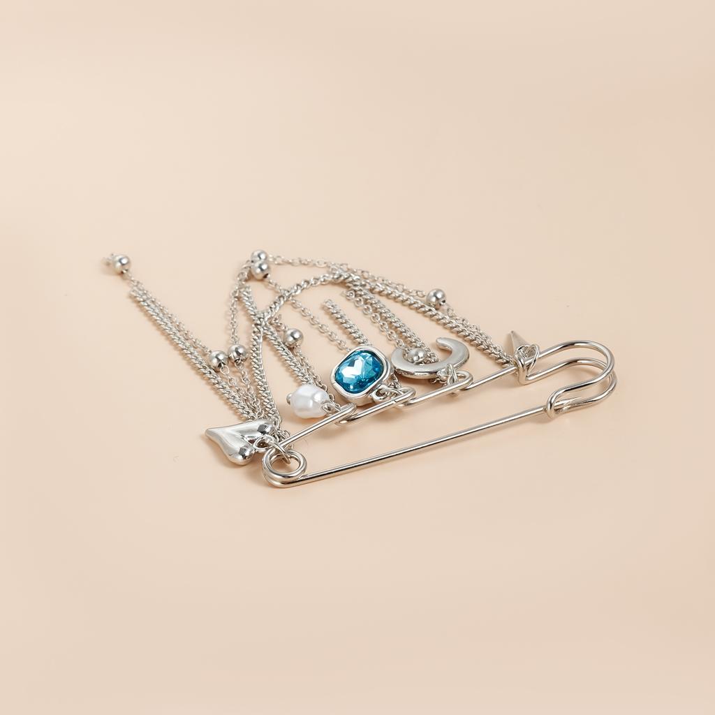 Love Moon Element Tassel Brooch Clothing Light Luxury Functional Pin Accessories