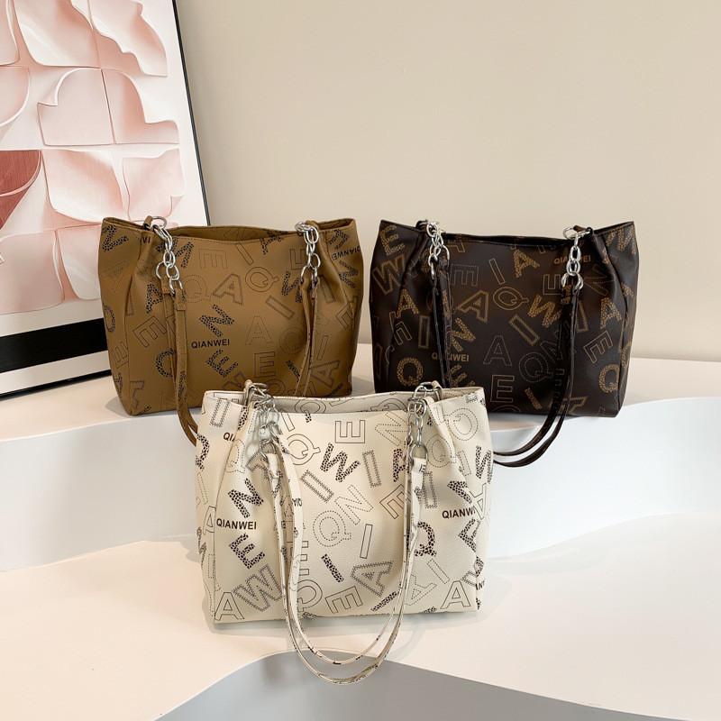 Vintage Fashion Casual Tote Bag For Women Large Capacity Stylish Commuter Handbag