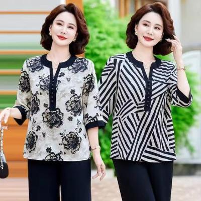 Sommer Fragmentierter V-Ausschnitt Mittelalterliche Ältere Mamas Shirt Edles Temperament Vergrößertes Lockeres Passform-Shirt