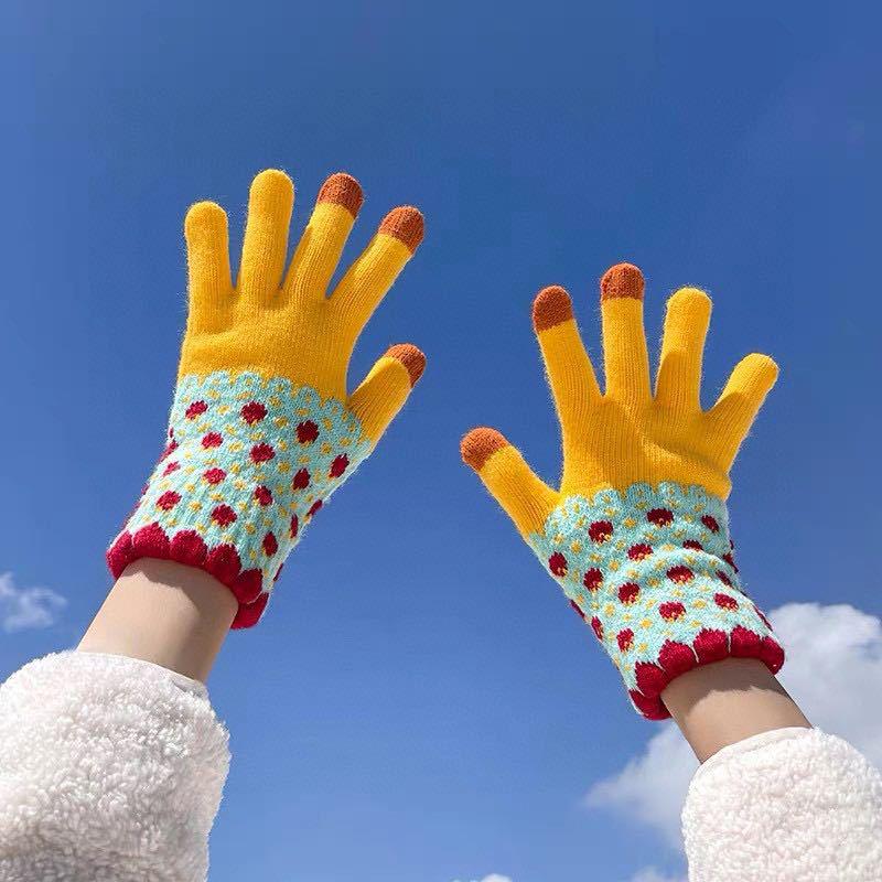 Women's and Men's Touchscreen Winter Gloves with Pineapple Pattern - Thick, Warm, Velvet-Lined, Wool, Cotton, Cold-Proof for Cycling.