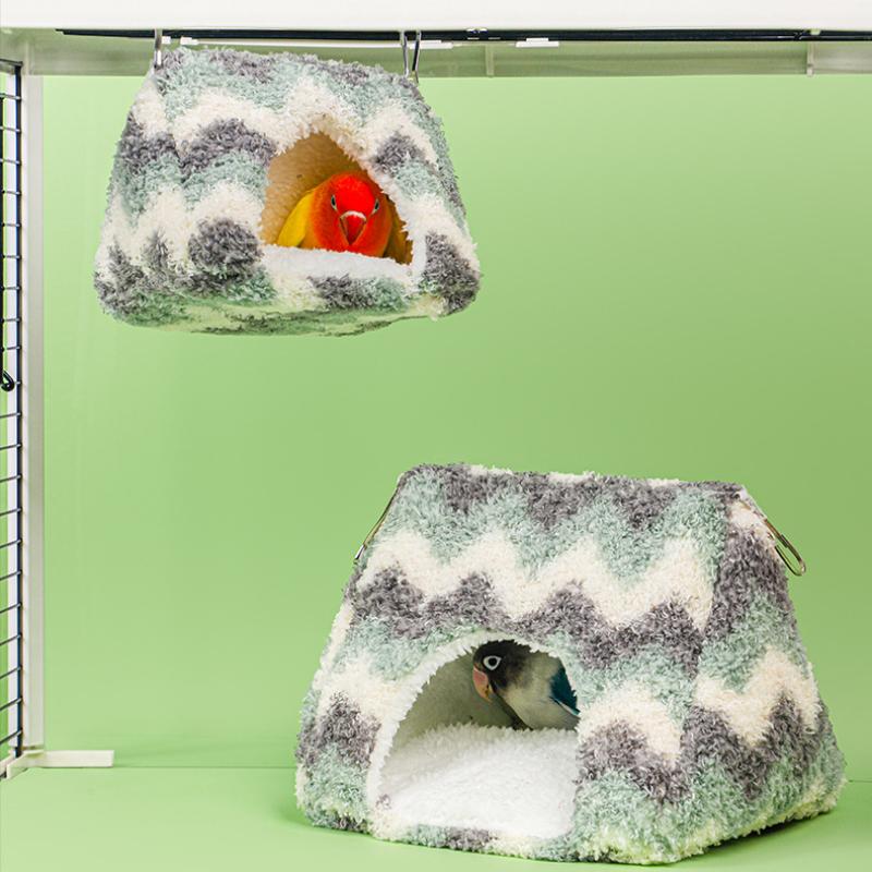 Winter Warm Bird Cage Bird Perch Hammock Bed Tent for Parrots Conure Supplies Budgies Furry Blanket for Small Parrots Toy