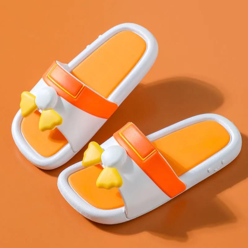 Niedliche Cartoon-Hausschuhe für Kinder im Sommer, Jungen und Mädchen, geschmacksneutral, rutschfest, für den Innenbereich, weicher Boden, rutschfeste Hausschuhe