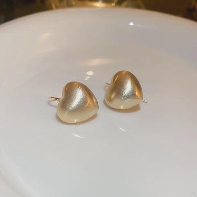 Elegante Goud Vergulde Hart Oorbellen: Modieus Europees & Amerikaans Ontwerp voor Vrouwen